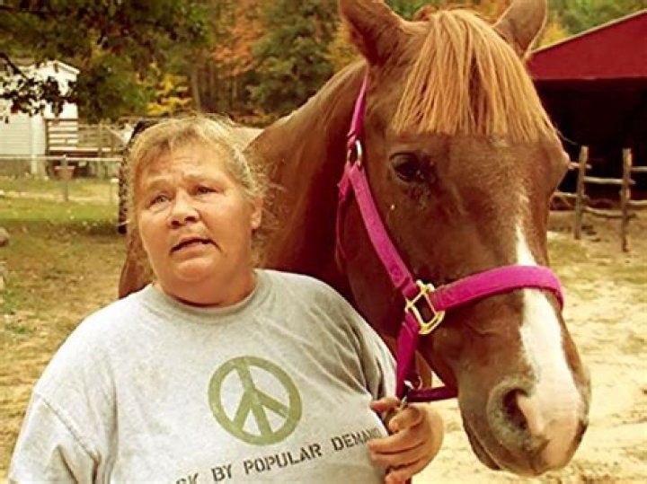 Did Dr. Brenda leave Dr. Pol? Her Husband, Salary, and Wiki Bio